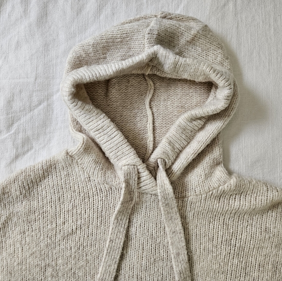 H&M Hooded Sweater - Picture 3 of 5